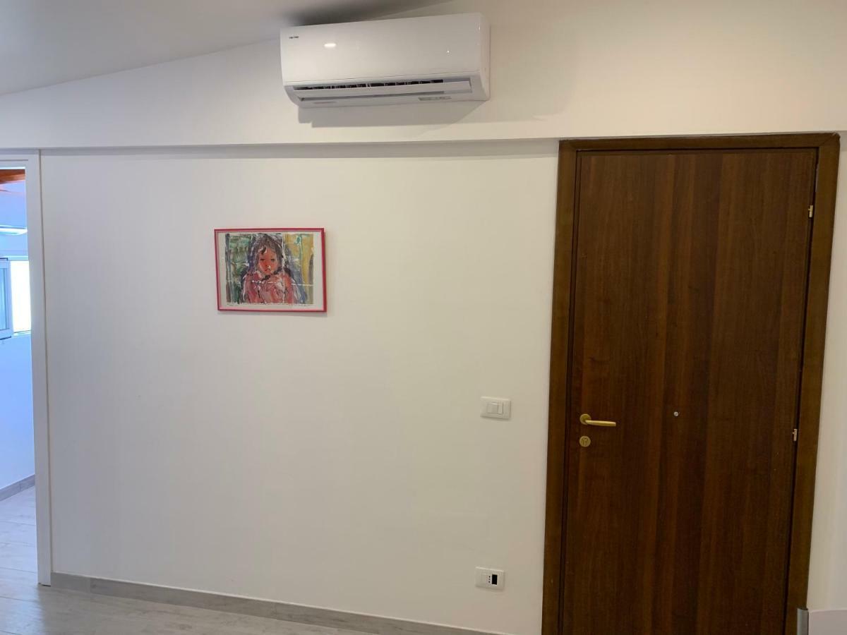 Deni'S Apartments Per 4 Сиракузы Экстерьер фото