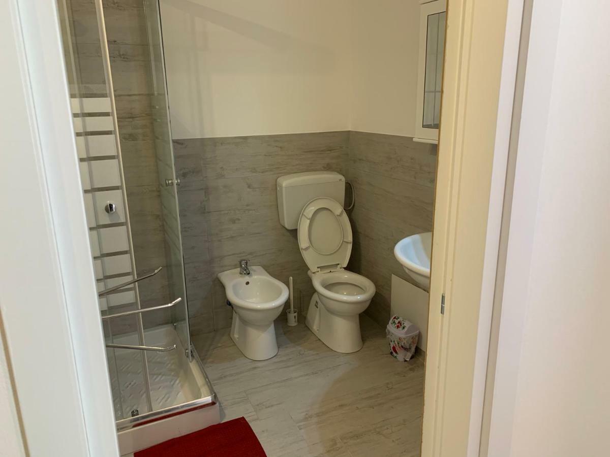 Deni'S Apartments Per 4 Сиракузы Экстерьер фото